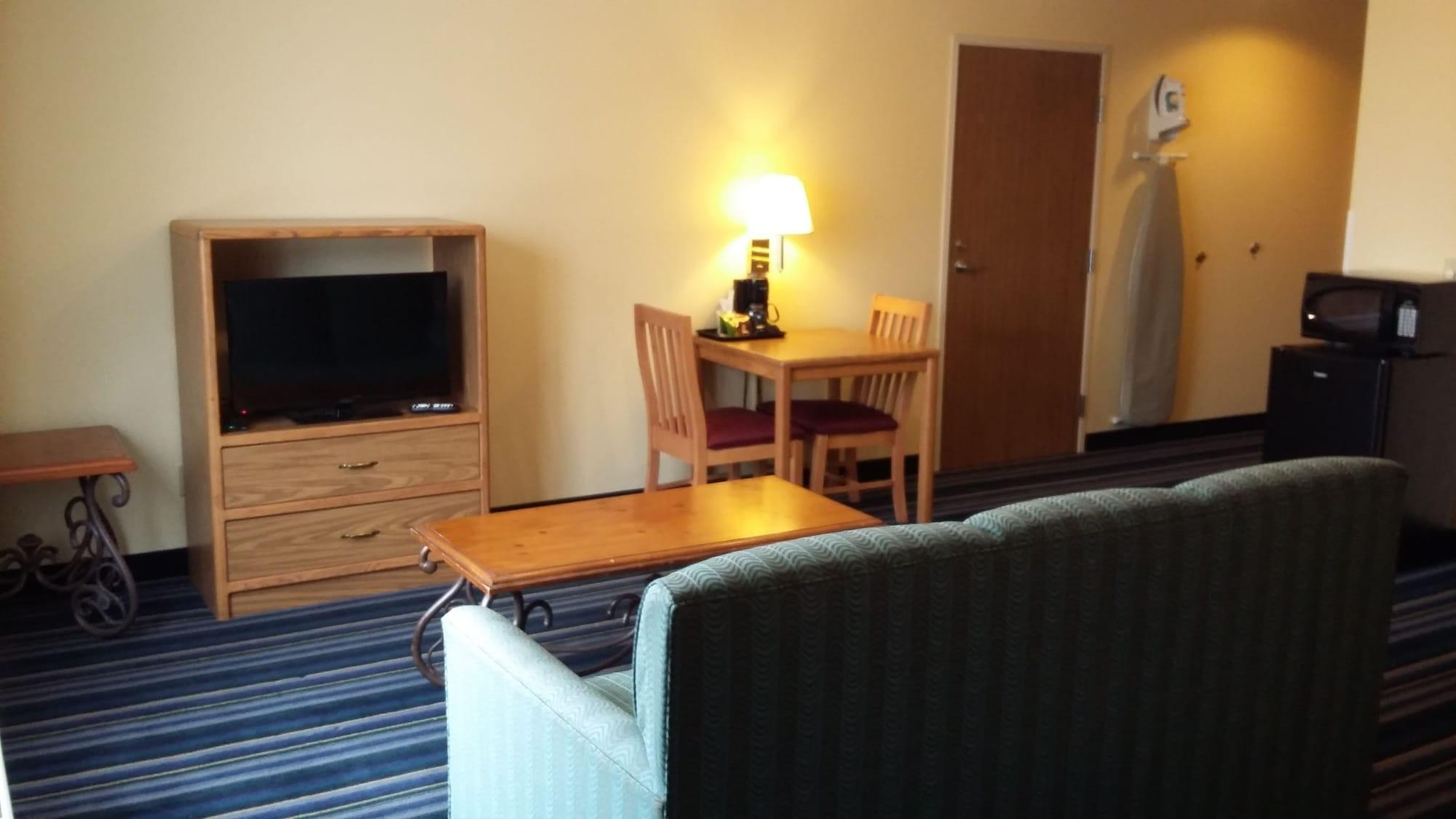 Days Inn By Wyndham Johnson Creek Экстерьер фото