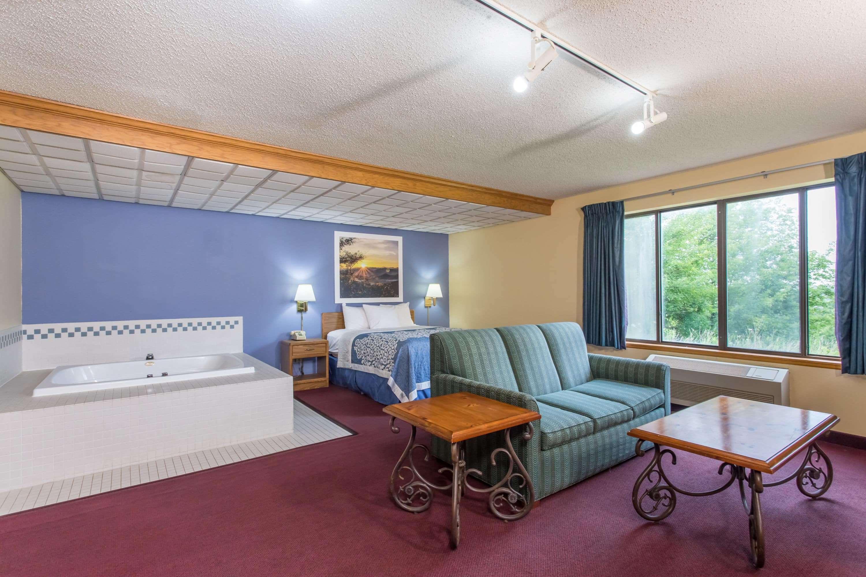 Days Inn By Wyndham Johnson Creek Экстерьер фото