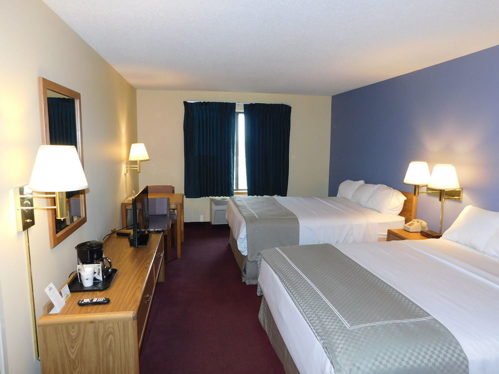 Days Inn By Wyndham Johnson Creek Экстерьер фото